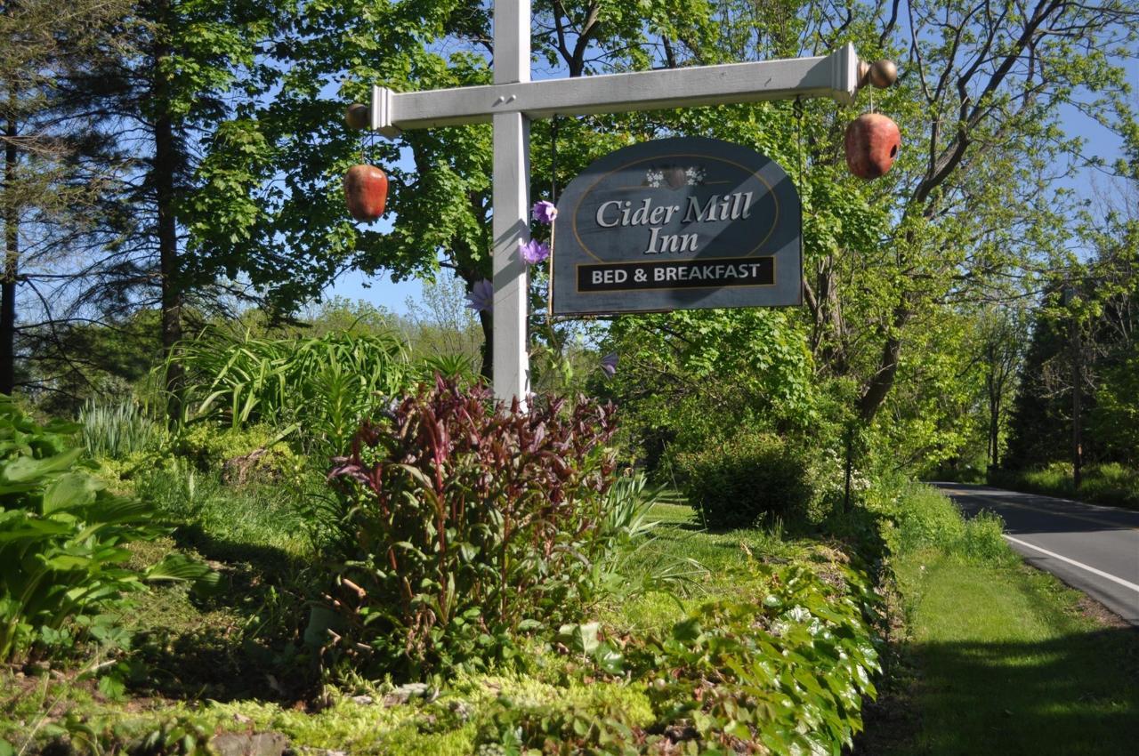 cider-mill-inn-sign.jpg